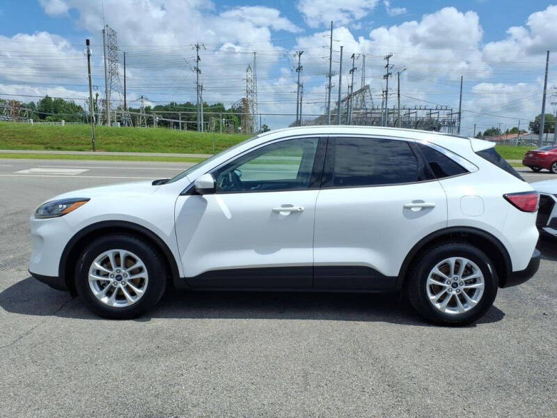 2020 Ford Escape SE