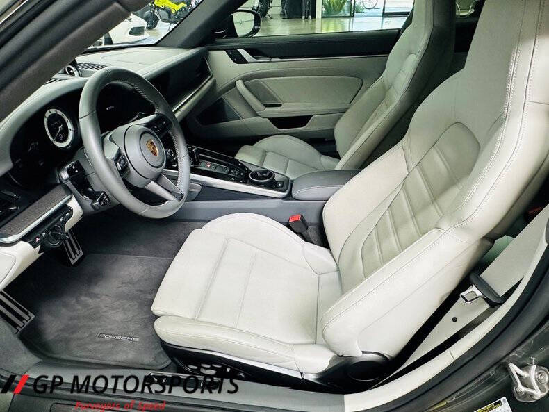2022 Porsche 911