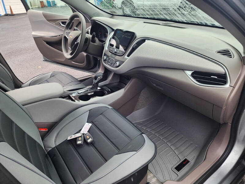 2025 Chevrolet Malibu LS