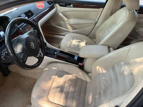2012 Volkswagen Passat TDI SEL Premium
