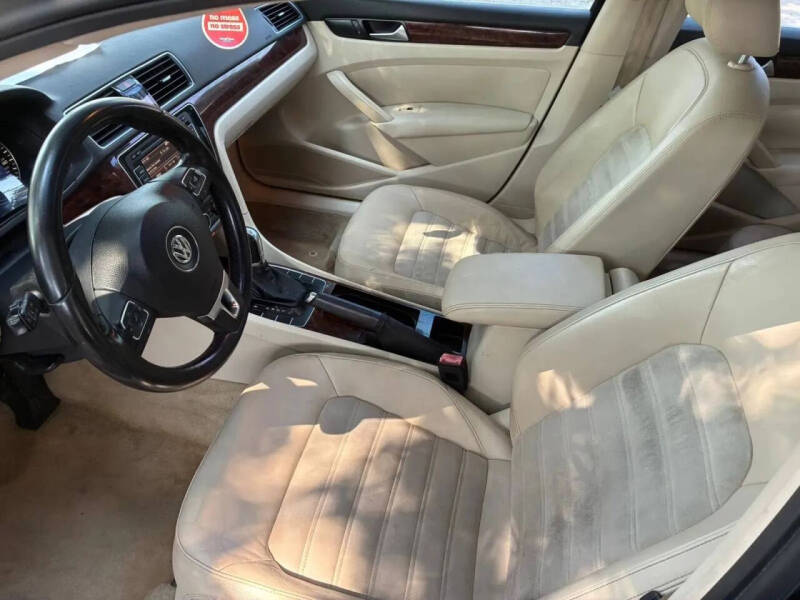 2012 Volkswagen Passat TDI SEL Premium