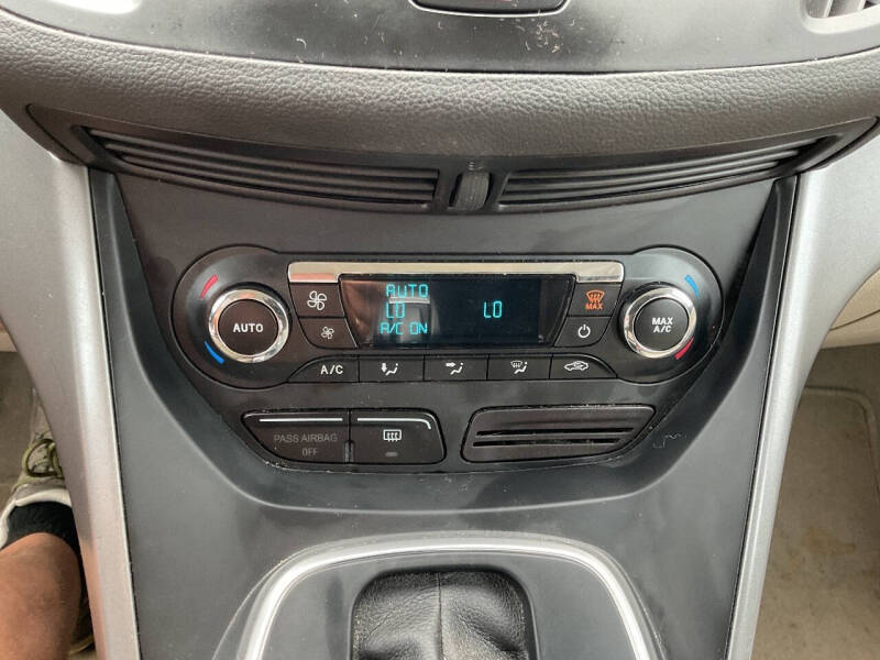 2014 Ford C-MAX Hybrid SE