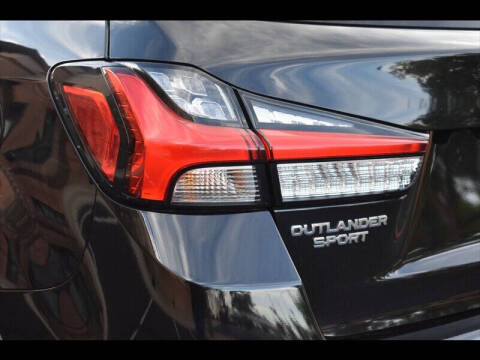 2022 Mitsubishi Outlander Sport LE