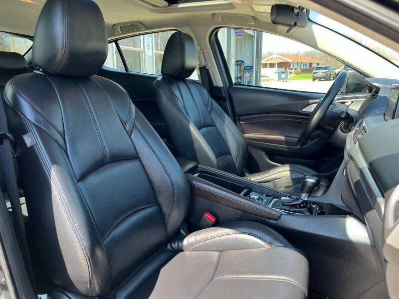 2018 Mazda MAZDA3 Touring