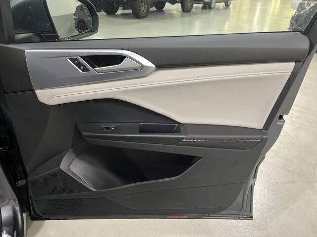 2026 Volkswagen Taos SE 4Motion