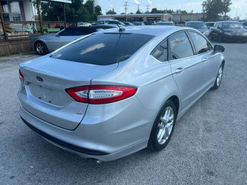 2015 Ford Fusion SE