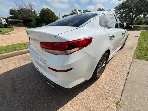 2020 Kia Optima LX