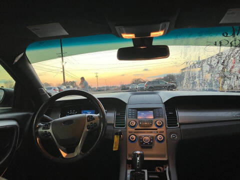 2016 Ford Taurus SEL