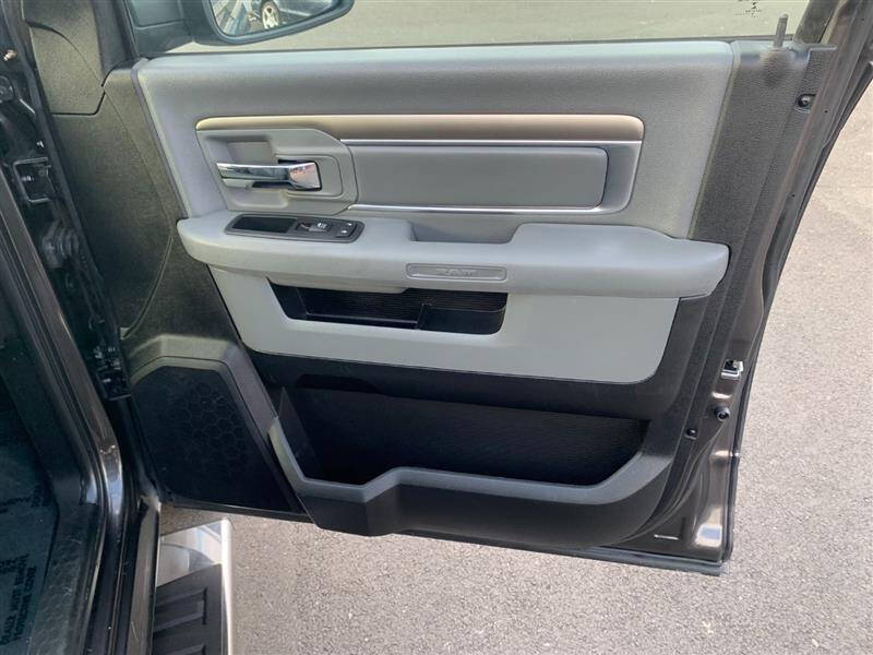 2016 RAM 1500 Big Horn