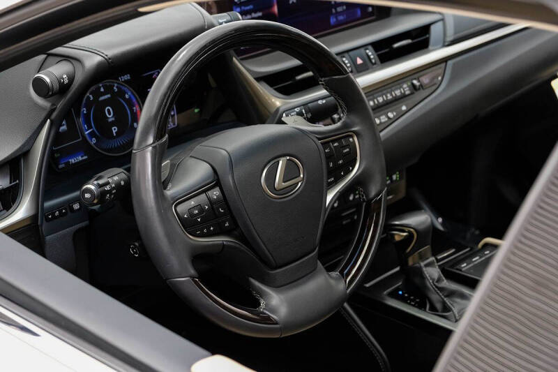 2019 Lexus ES 350