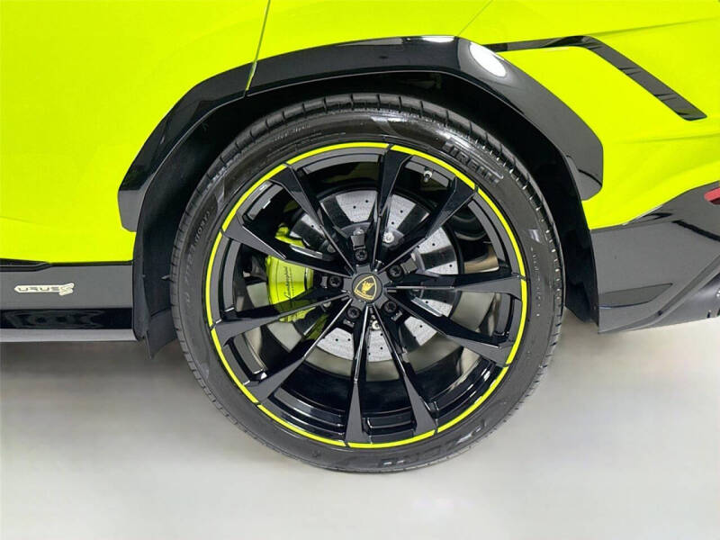 2024 Lamborghini Urus S