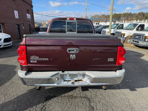 2005 Dodge Dakota SLT