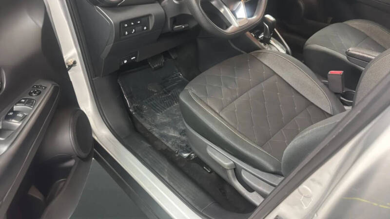 2020 Nissan Kicks S