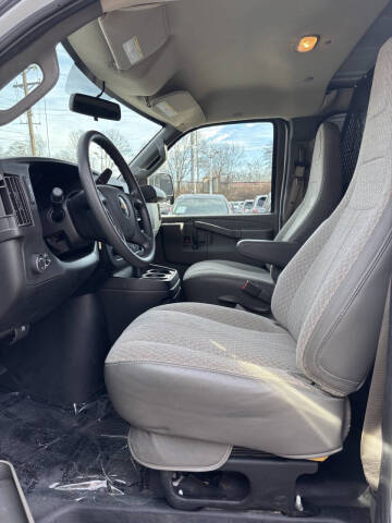 2019 Chevrolet Express 2500