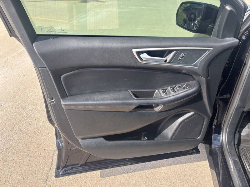 2024 Ford Edge