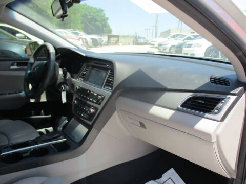 2016 Hyundai Sonata SE