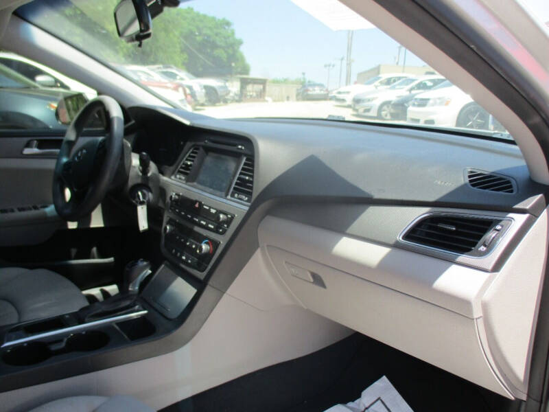 2016 Hyundai Sonata SE