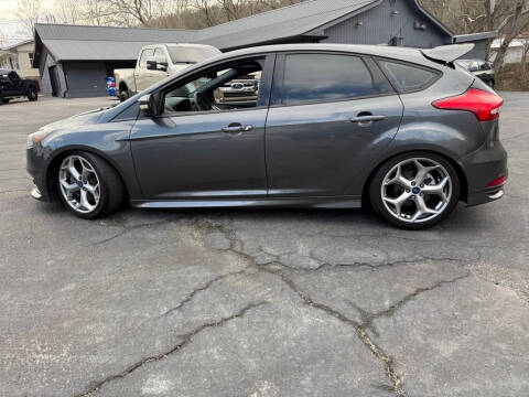 2017 Ford Focus ST