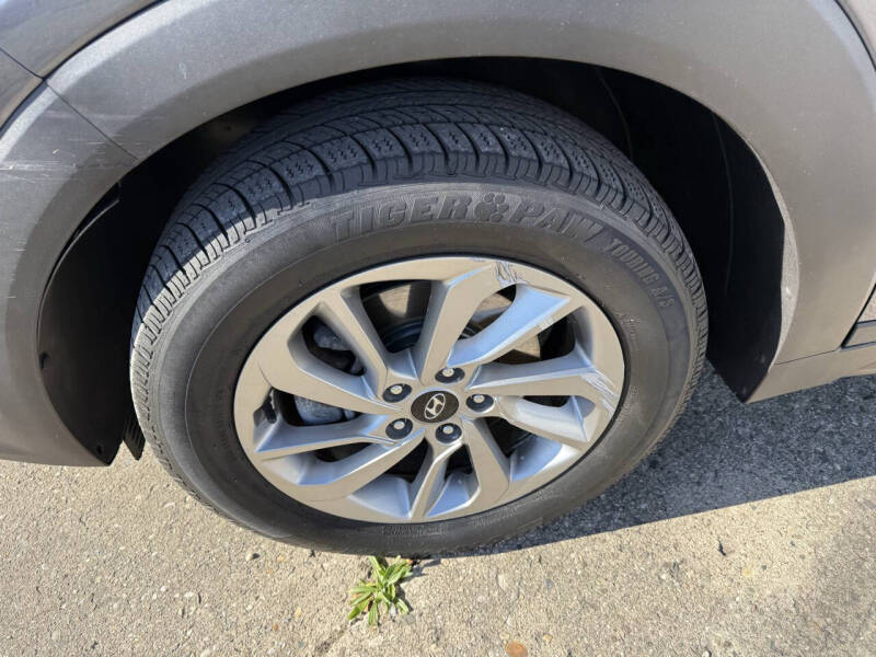 2016 Hyundai Tucson SE