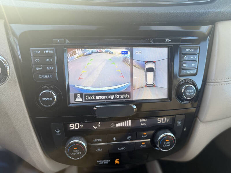 2017 Nissan Rogue SL