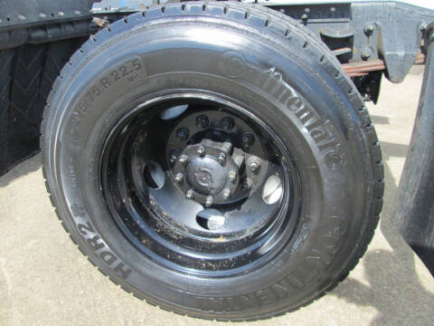 2007 Freightliner Business class M2