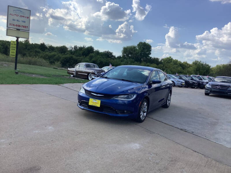 2015 Chrysler 200 S photo 10