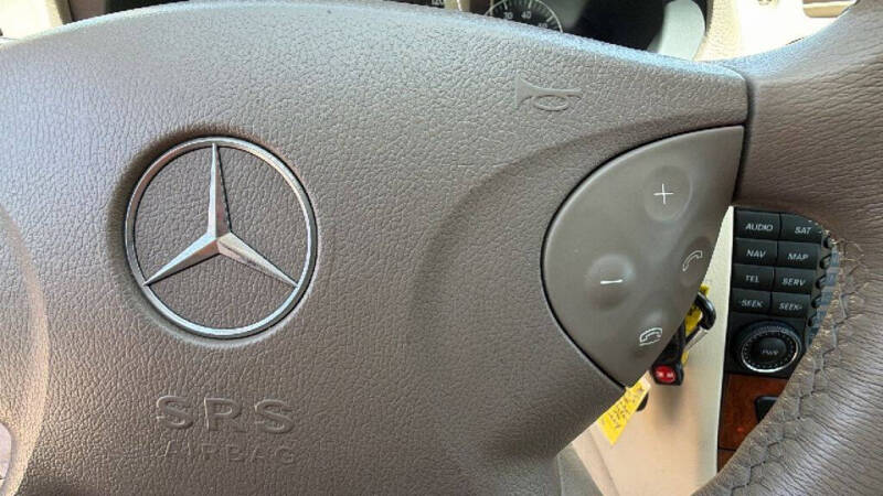 2005 Mercedes-Benz E-Class E 320