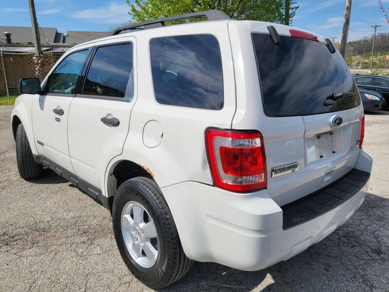 2011 Ford Escape XLT