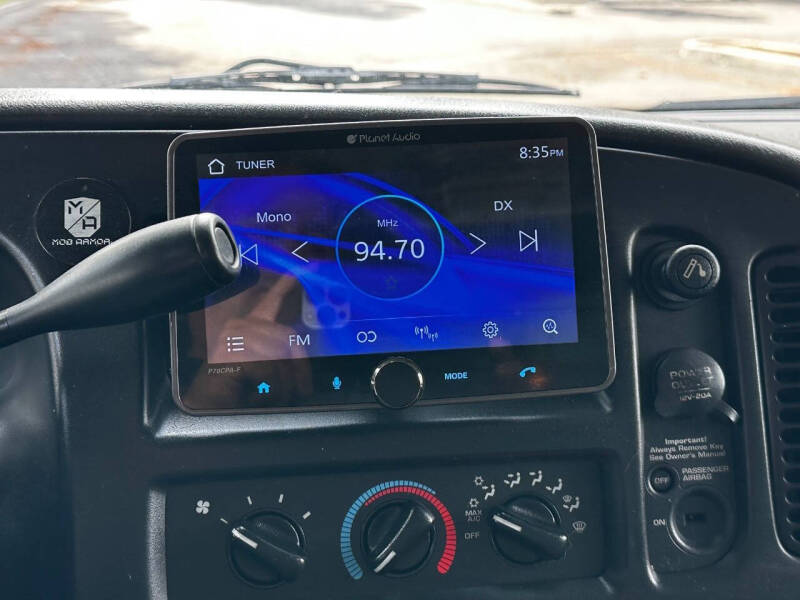 2001 Dodge Ram Van 3500