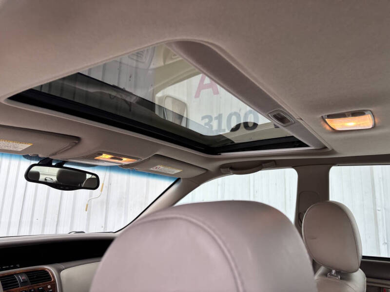 2004 Toyota Avalon XLS