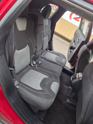 2016 Jeep Cherokee Sport