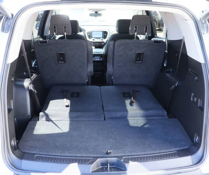 2018 GMC Acadia SLE-2