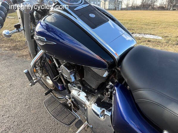 2005 Suzuki Boulevard