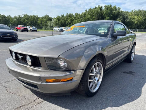 2005 Ford Mustang V6 Premium