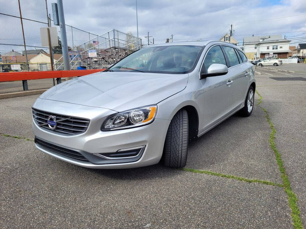 Used 2015 Volvo V60 For Sale - Carsforsale.com®