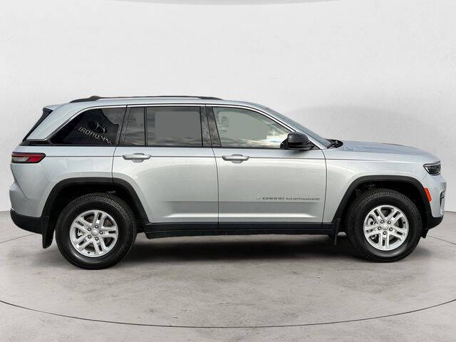 2022 Jeep Grand Cherokee Laredo