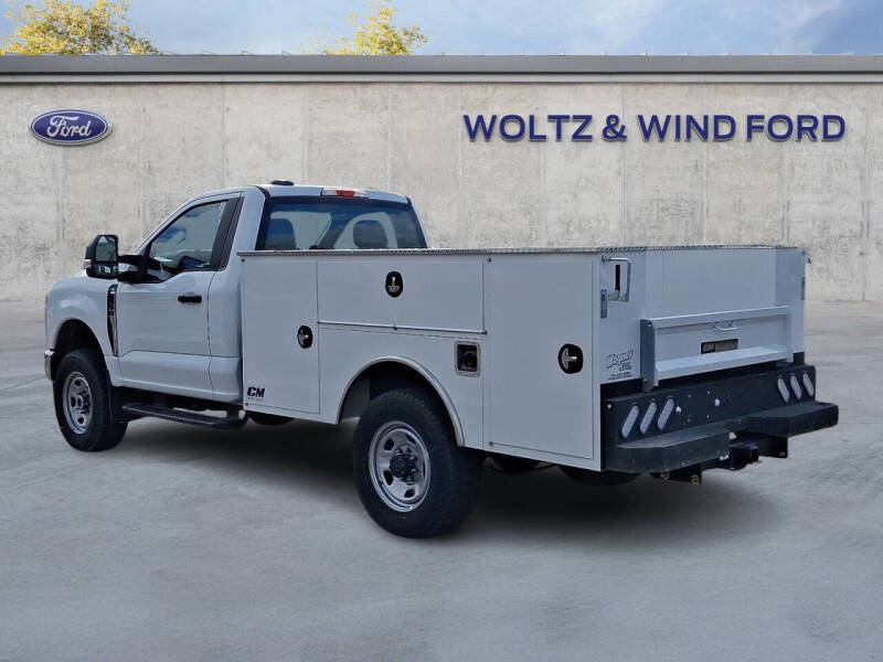 2025 Ford F-350 Super Duty XL