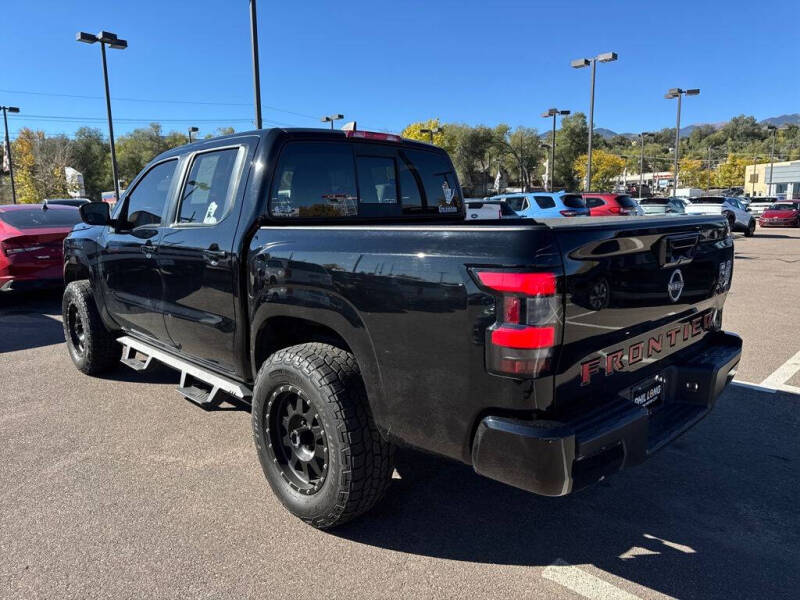 2022 Nissan Frontier SV