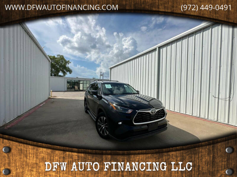 2022 Toyota Highlander XLE's photo