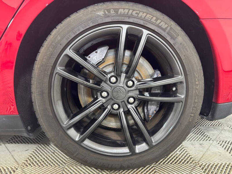 2015 Tesla Model S 70D
