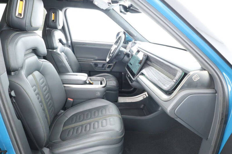 2022 Rivian R1T Adventure