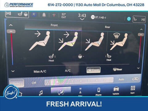 2025 Chrysler Pacifica Plug-In Hybrid Select