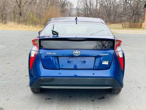 2018 Toyota Prius Three