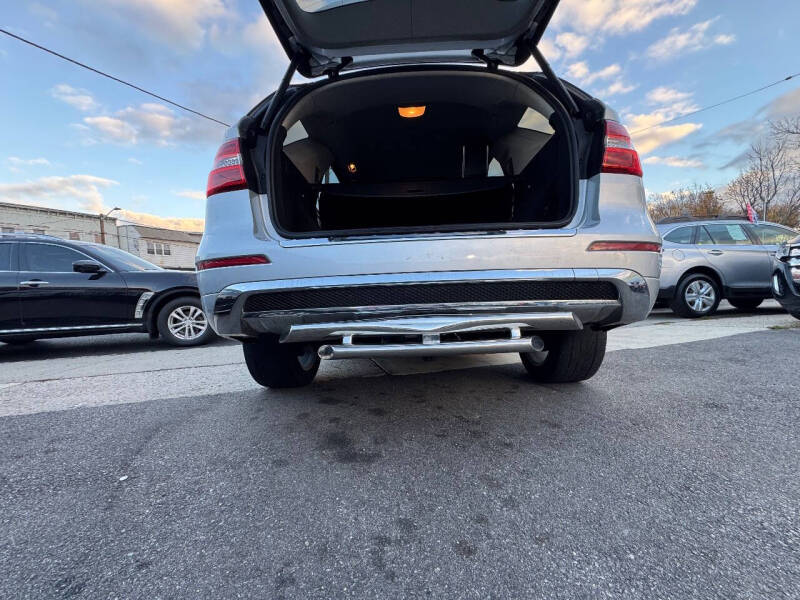 2012 Mercedes-Benz M-Class ML 550