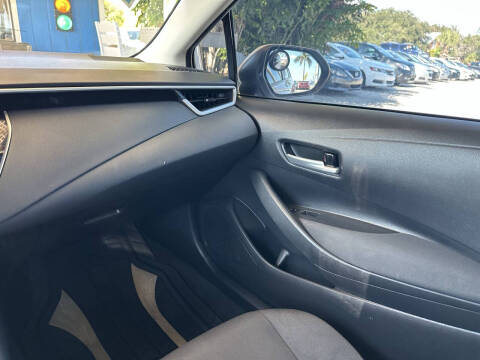 2020 Toyota Corolla LE