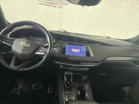 2022 Cadillac XT4 Sport