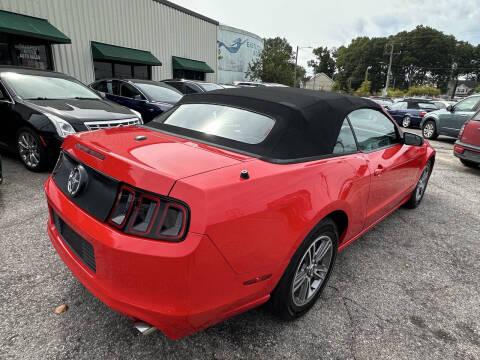 2013 Ford Mustang V6