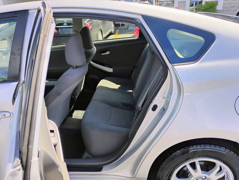 2010 Toyota Prius II