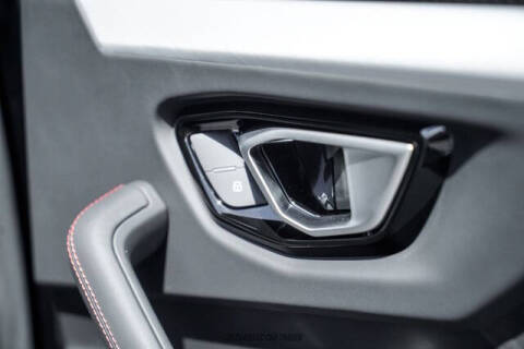 2024 Lamborghini Urus S