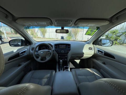 2014 Nissan Pathfinder SL